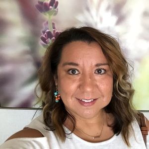 Meet your Posher, Elisa